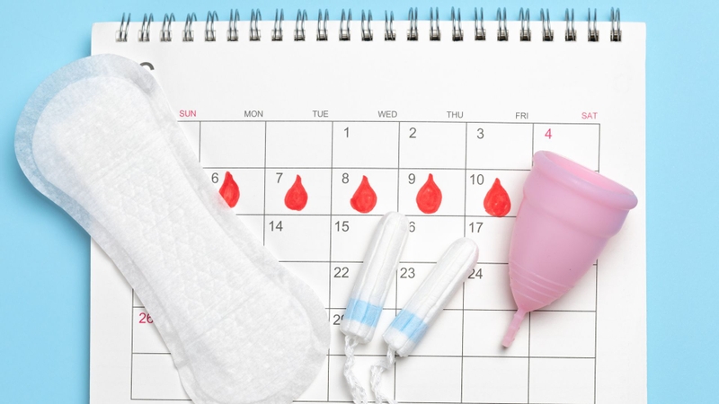 Tới tháng mà không đau bụng có sao không là câu hỏi thắc mắc của nhiều người