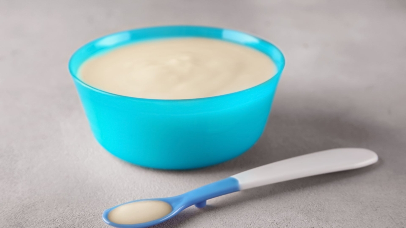 Mẹ nên chọn nguyên liệu tươi ngon, phù hợp từng giai đoạn để bé hấp thụ dưỡng chất tốt nhất