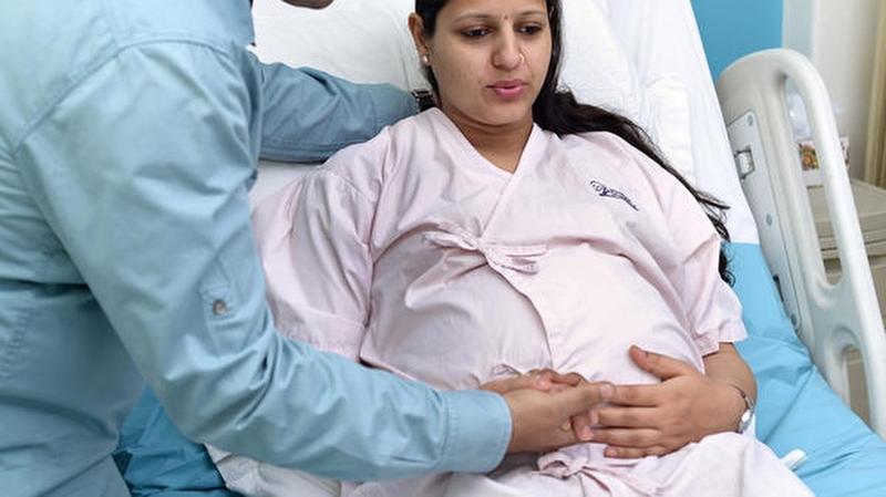 Khó sinh do kẹt vai: Hiểu biết và giải pháp can thiệp cho mẹ bầu 1