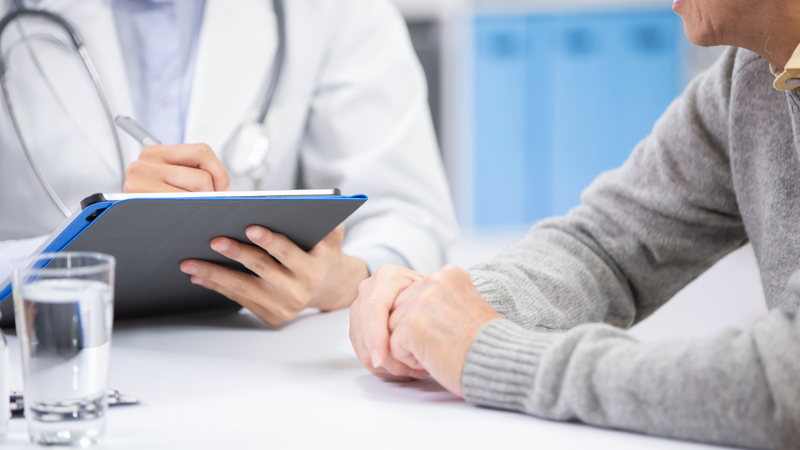 kho-tho-te-bi-chan-tay-la-benh-gi 3.png