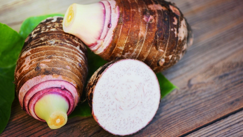 Với người có hệ tiêu hóa nhạy cảm, khoai môn có thể gây đầy hơi, khó tiêu