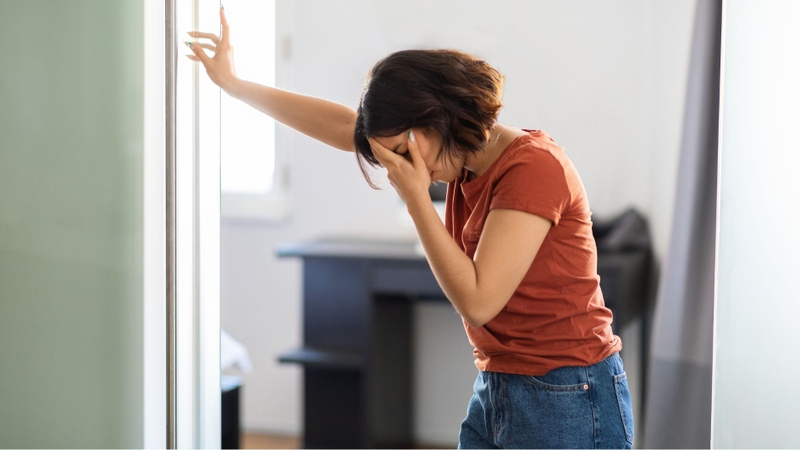 Trường hợp chóng mặt hoặc mệt mỏi sau hiến máu, cần báo ngay cho nhân viên y tế