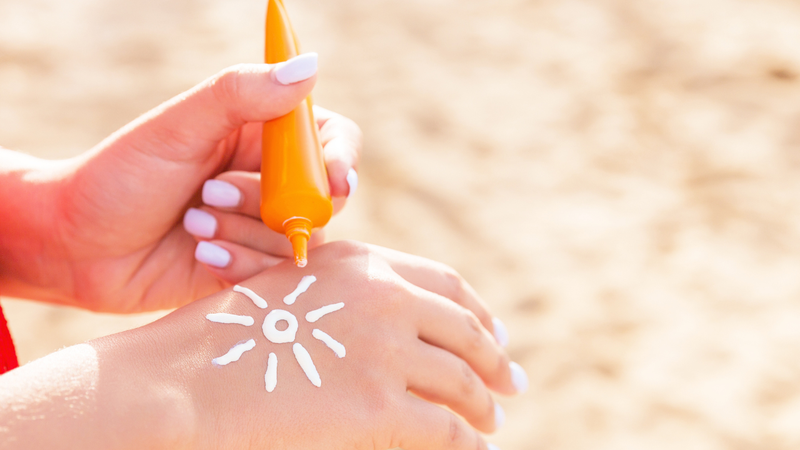 Nhiều loại kem nền, cushion hoặc phấn phủ có chứa chỉ số chống nắng