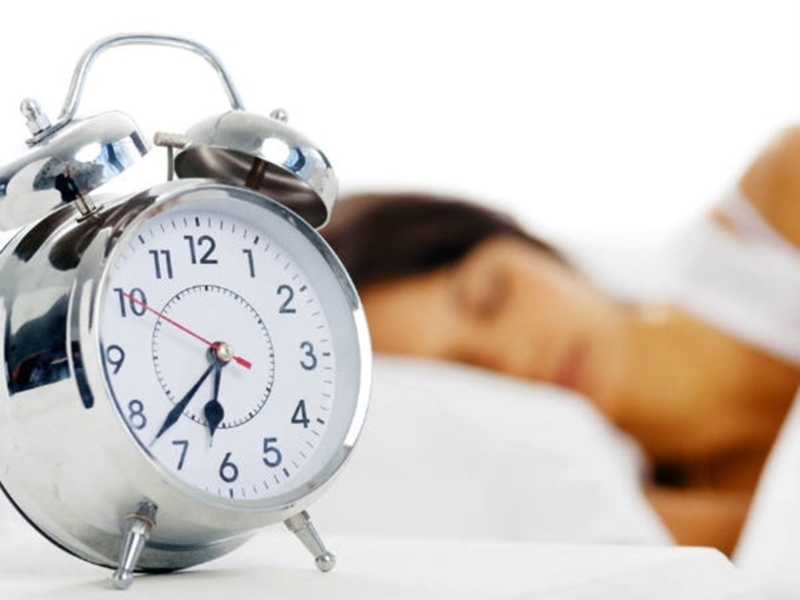 Việc ngủ theo một thời gian cố định có thể giúp bạn giảm cân