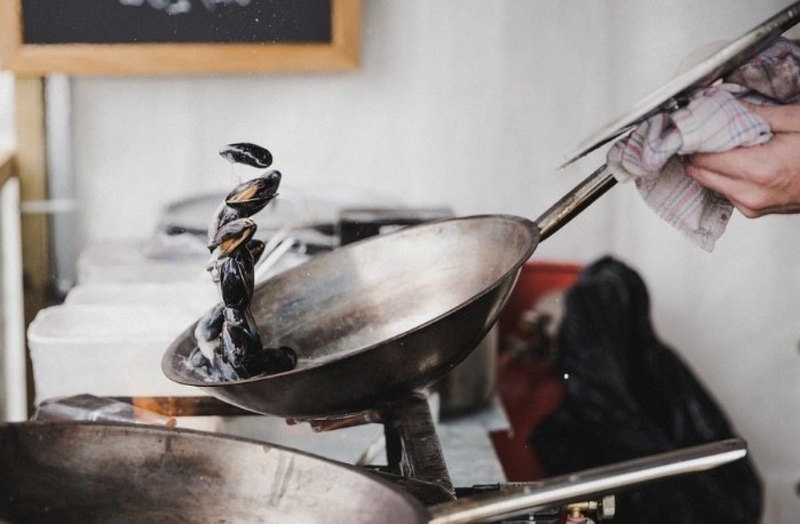 Không nên làm 3 việc này nếu bạn là người nấu ăn cho cả gia đình 2