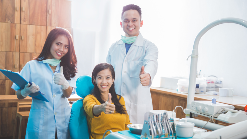 Việc giữ lại hay loại bỏ răng khôn cần được đánh giá từ bác sĩ