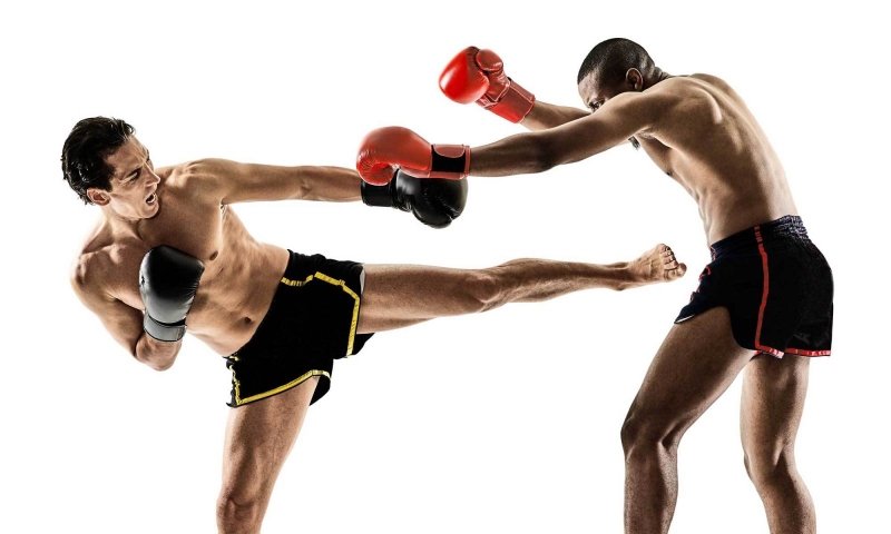 Kick boxing là một môn võ thuật hiện đại dựa trên nhiều môn võ cổ truyền và quyền anh