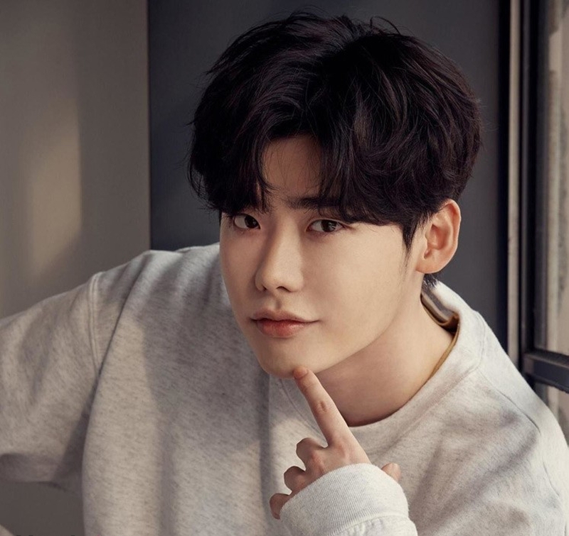 Top 10 kiểu tóc 2 mái lãng tử dành cho nam giới 4