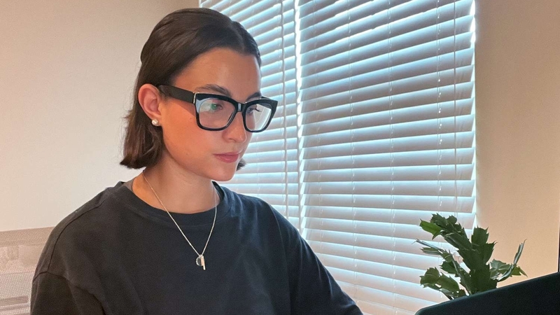 ​Kính đổi màu chống ánh sáng xanh có thực sự hiệu quả 2