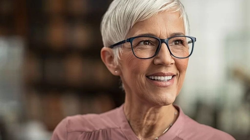 Kính lão có tác dụng gì? Khác gì với kính cận? 1