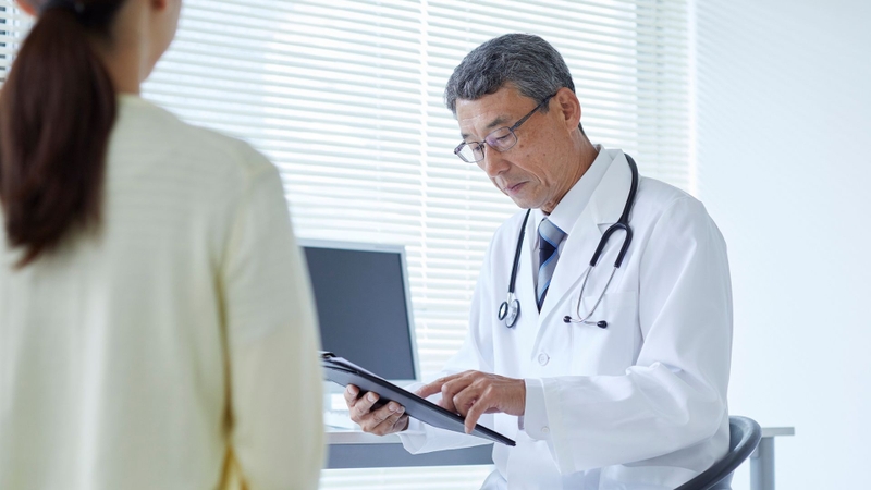 Tái khám định kỳ sau mỗi 3 - 6 tháng là rất quan trọng trong điều trị lạc nội mạc tử cung