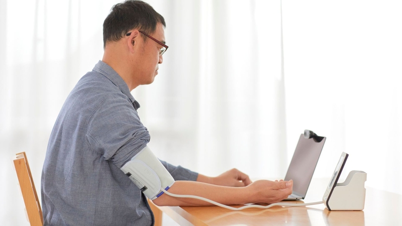 Máy đo huyết áp điện tử có nhiều phân khúc về giá thành khác nhau