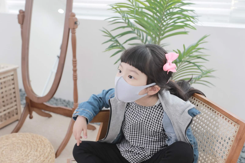 Những điều cần lưu ý khi chọn khẩu trang cho bé2