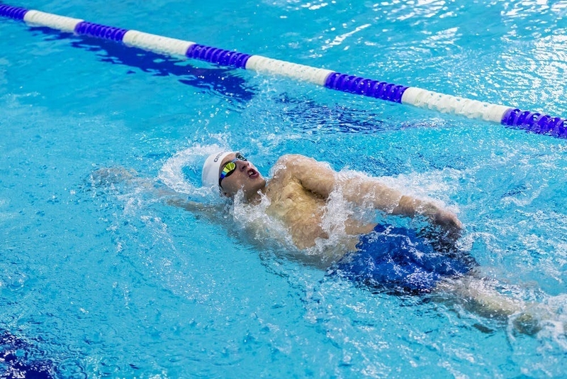 Kỹ thuật bơi ngửa đúng chuẩn như thế nào?-1