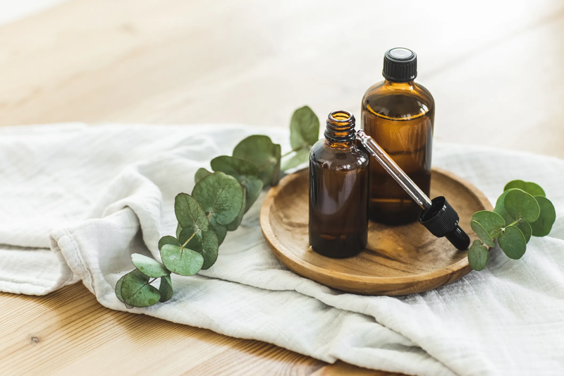 Mùi hương lá dứa thơm dịu giúp thư giãn tinh thần, giảm căng thẳng hiệu quả