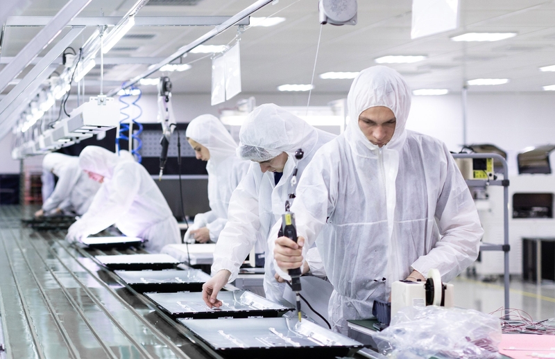 Làm công nhân điện tử có độc hại không? Những rủi ro tiềm ẩn 3