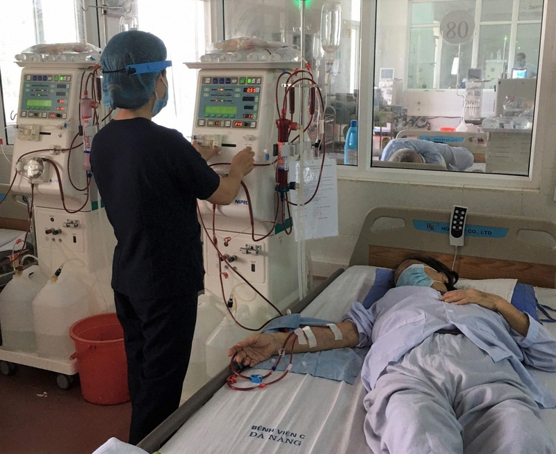 lam-gi-khi-bi-di-ung-thuoc-diet-co 2