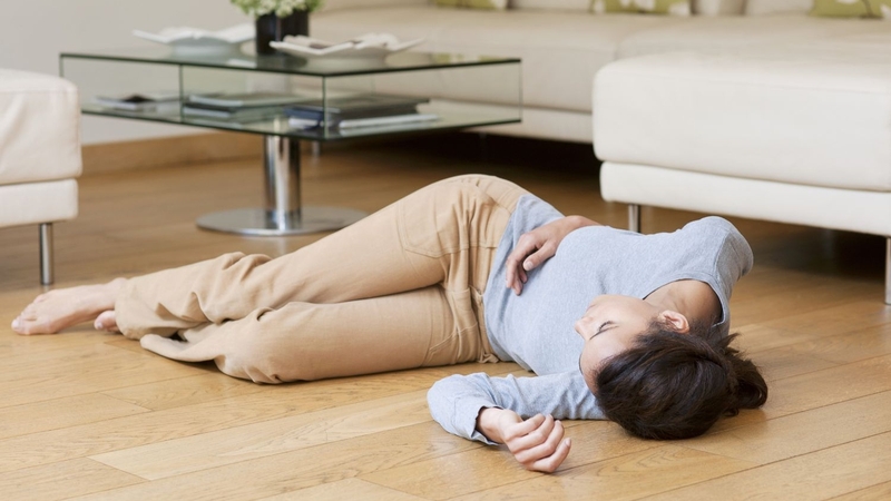 Làm gì khi bị tụt huyết áp bất ngờ​? Cách sơ cứu nhanh cho người bệnh 1