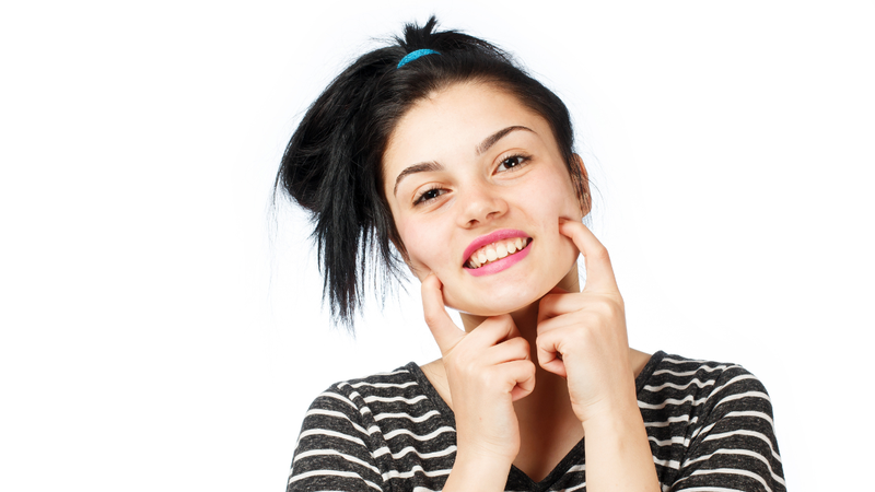 Xác định vị trí má lúm phù hợp, hài hòa nhất