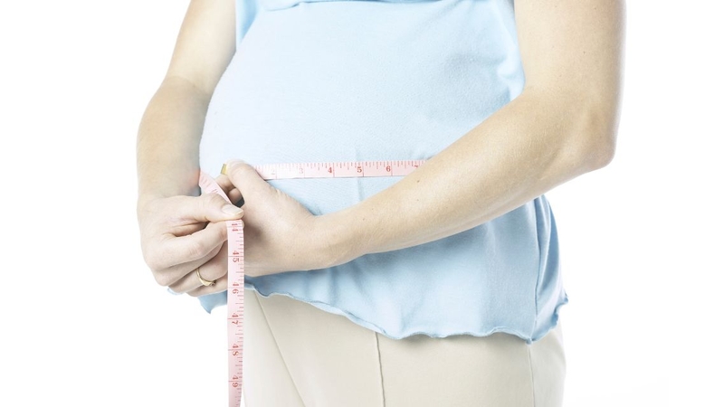 Làm sao biết nước ối nhiều hay ít? Tại sao cần theo dõi lượng nước ối 2