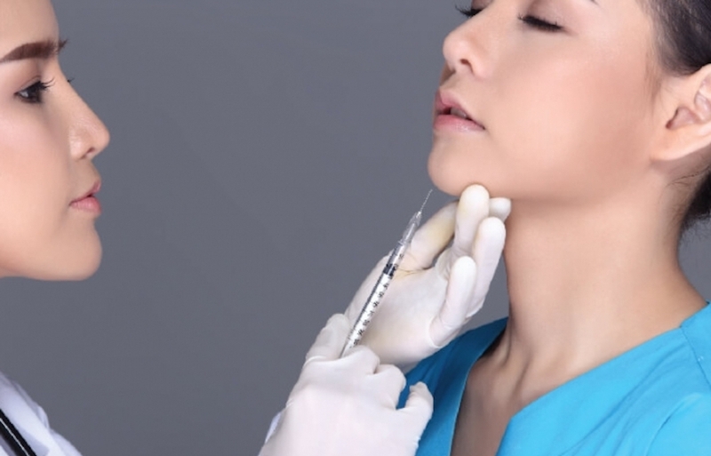 Làm sao khi độn cằm bị lệch? Cách khắc phục cằm lệch 4