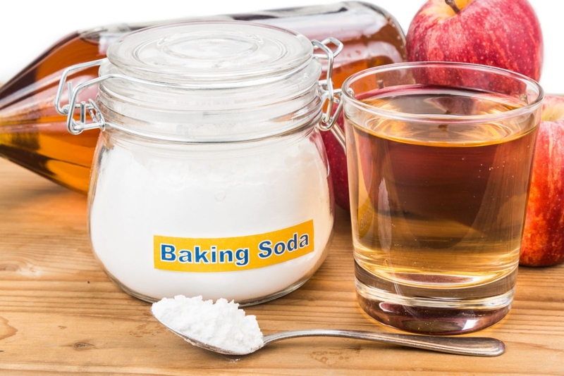 Kết hợp sử dụng giấm táo và Baking Soda để tẩy trắng răng