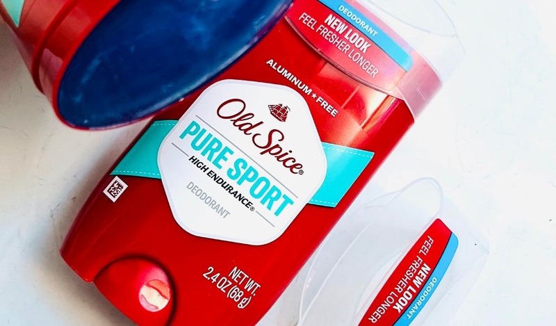 Lăn khử mùi Old Spice gây ra nhiều tranh cãi có tốt không? 3