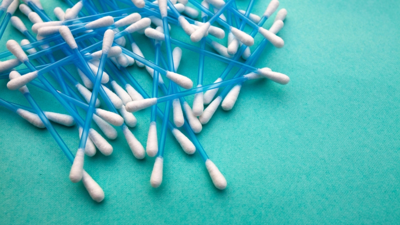 Lấy gỉ mũi cho trẻ sơ sinh đúng cách phải làm sao? 3