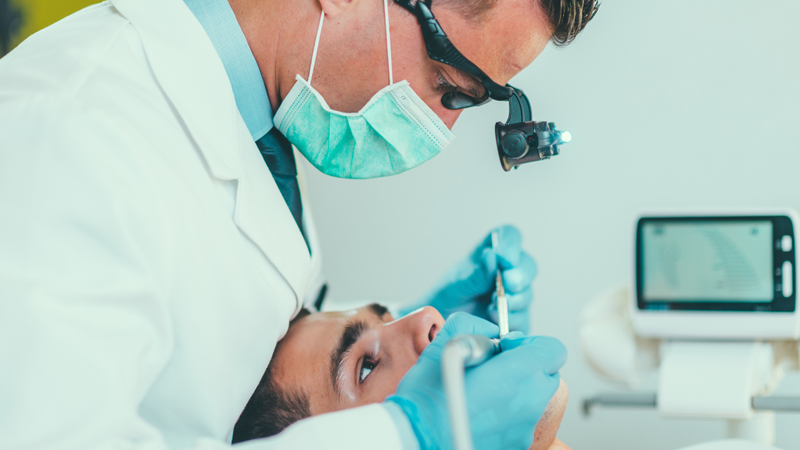 Lấy tủy răng xong bị sưng có sao không? Nguyên nhân và cách xử lý 1