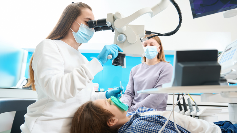 Lấy tủy răng xong bị sưng có sao không? Nguyên nhân và cách xử lý 3