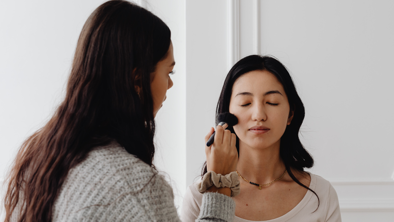 Từng hoàn cảnh và tình huống cụ thể sẽ phù hợp với layout makeup khác nhau