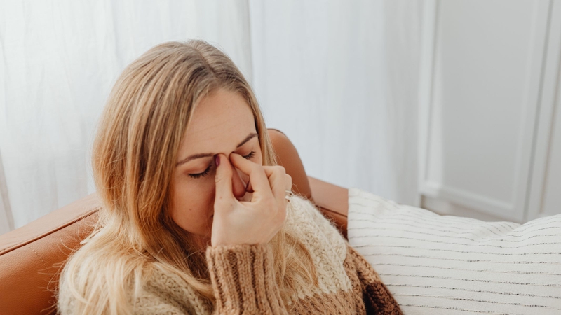 Nghẹt mũi kéo dài có thể là dấu hiệu lệch vách ngăn mũi