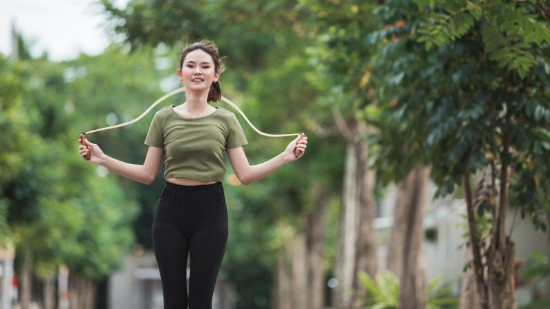 Thực hiện bài tập nhảy dây thường xuyên giúp giảm cân hiệu quả