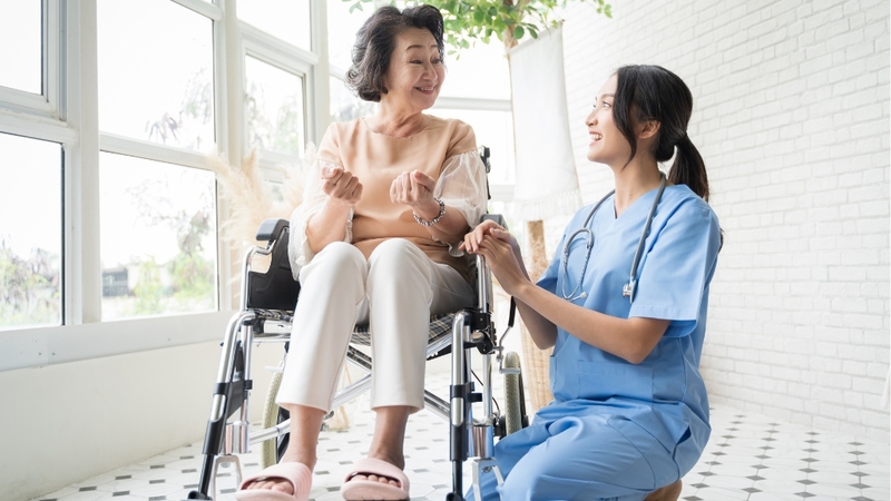 Vật lý trị liệu giúp cải thiện vận động, thăng bằng và tập đi an toàn