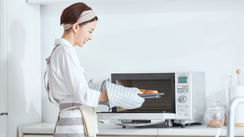 Khả năng nướng của lò vi sóng chưa bằng lò nướng chuyên dụng