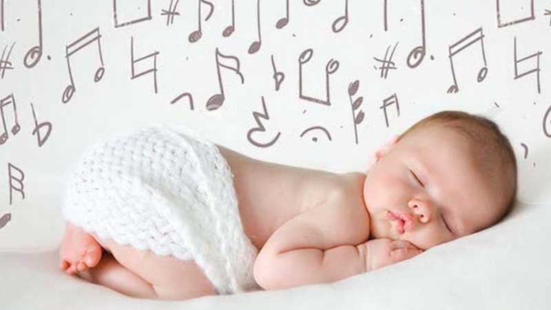 Liệu pháp âm nhạc giúp cải thiện giấc ngủ và sự thoải mái ở trẻ sinh non 4
