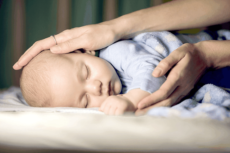 Liệu rằng trẻ bị bẹp đầu có tròn lại được không? Nguyên nhân khiến trẻ bị bẹp đầu 3