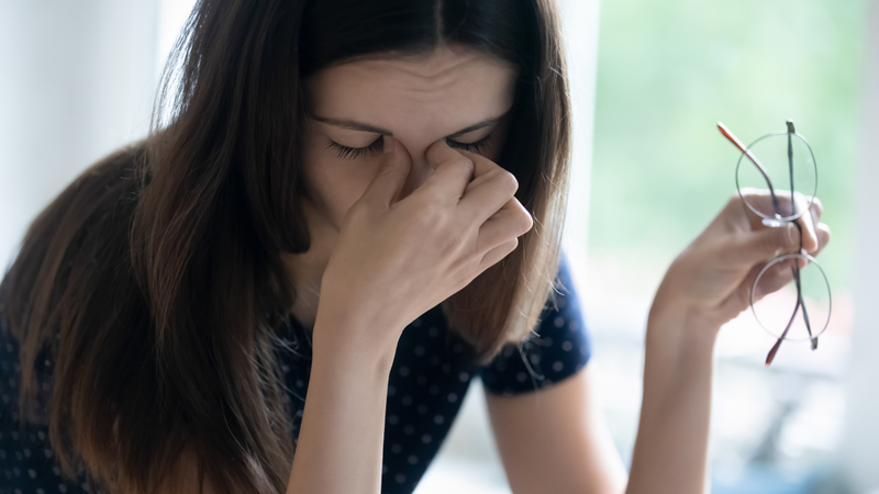Có cách chữa loạn thị tại nhà không?