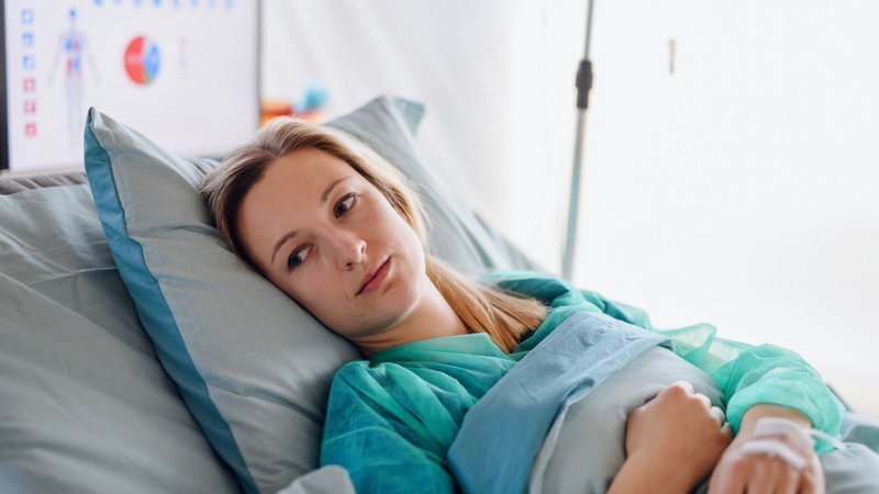 Lợi ích sức khỏe khi ăn gà ác hầm hạt sen 4