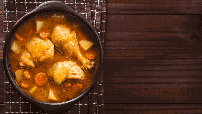 lợi ích sức khỏe không ngờ từ gà tiềm hạt sen mà bạn nên biết 2