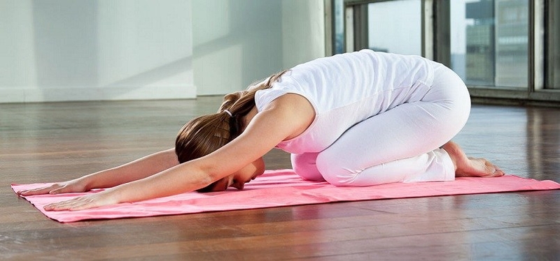 Tư thế em bé hay còn gọi là ananda balasana