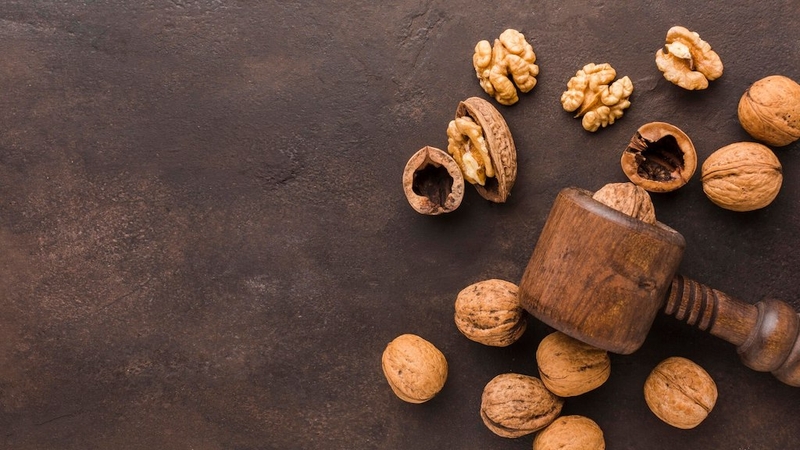 Lợi ích và cách ăn quả óc chó khi cho con bú 1