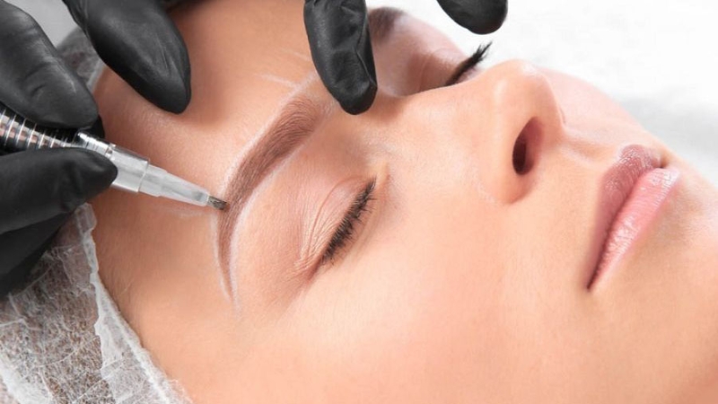 Lông mày mọc ngược là gì? Làm sao xử lý? 5