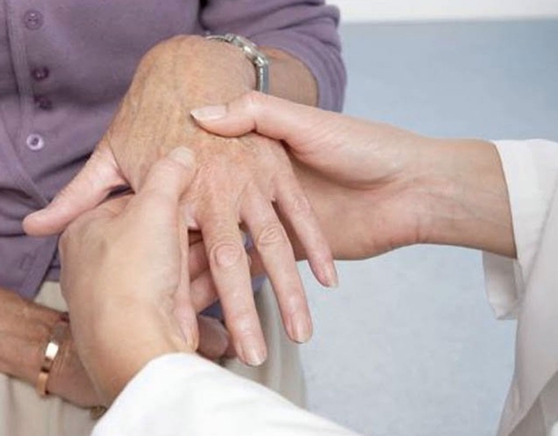 Lupus ban đỏ có gây đau khớp không? 2