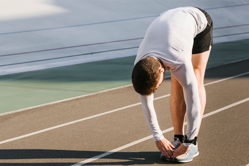 Bạn nên khởi động trước khi tập để giảm nguy cơ gặp phải các chấn thương không mong muốn