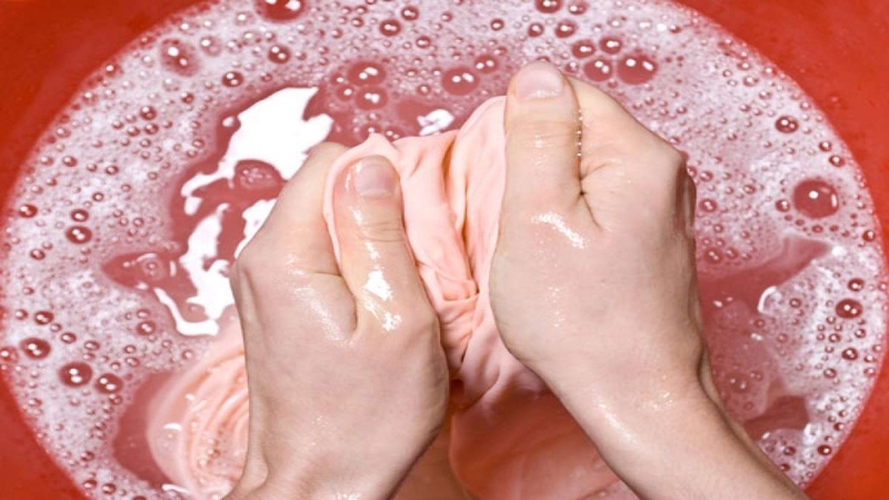 Mặc quần lót bị mốc có sao không? Hiểu rõ về những rủi ro và cách phòng tránh 1