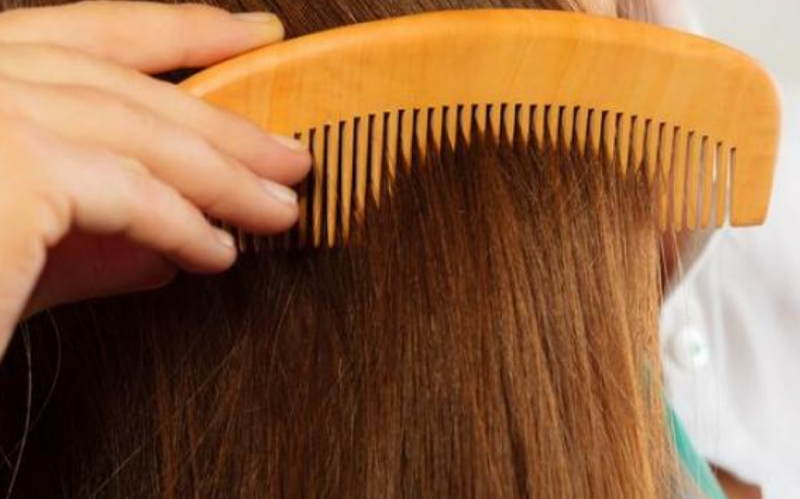 Mách bạn 4 cách buộc tóc đẹp để đi học vừa gọn vừa xinh 3