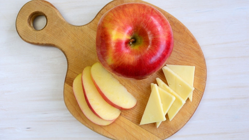 Táo là loại trái cây quen thuộc và mang đến nhiều lợi ích cho sức khỏe