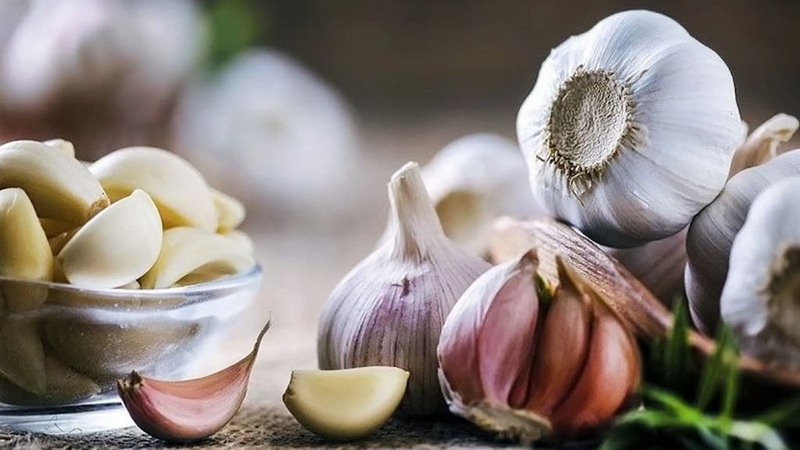 Sử dụng tỏi để giảm đau răng hàm