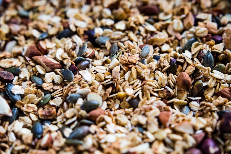 Mách bạn cách ăn granola với sữa tươi giảm cân dễ dàng và hiệu quả 1